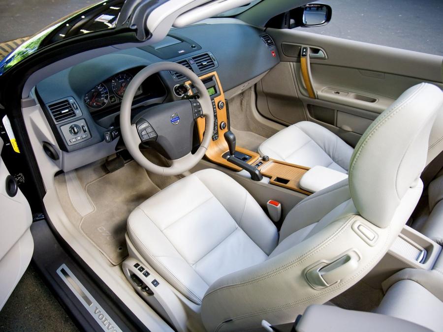  Volvo C70 T5 2005 года  (фото 21 из 93)